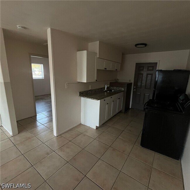 Building Photo - 2301 Cranford Ave