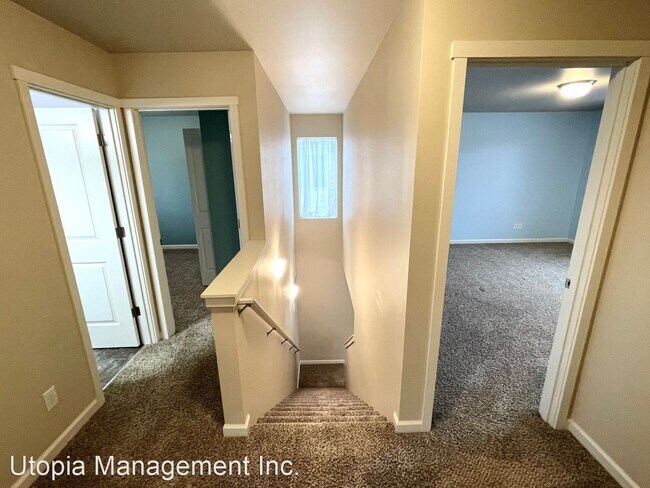 Building Photo - 3 br, 2.5 bath House - 353 Holland Ave.