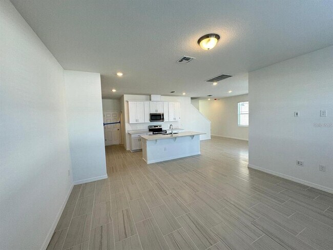 Building Photo - 2356 Treasure Hill St