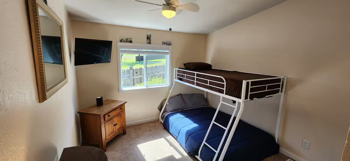 Bunk Beds - 2844 Marina View Dr