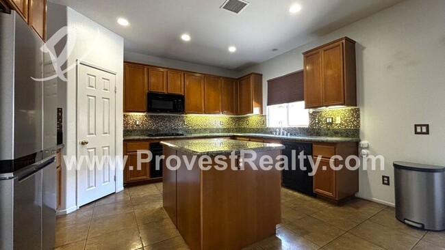 Building Photo - 12901 La Costa Ct