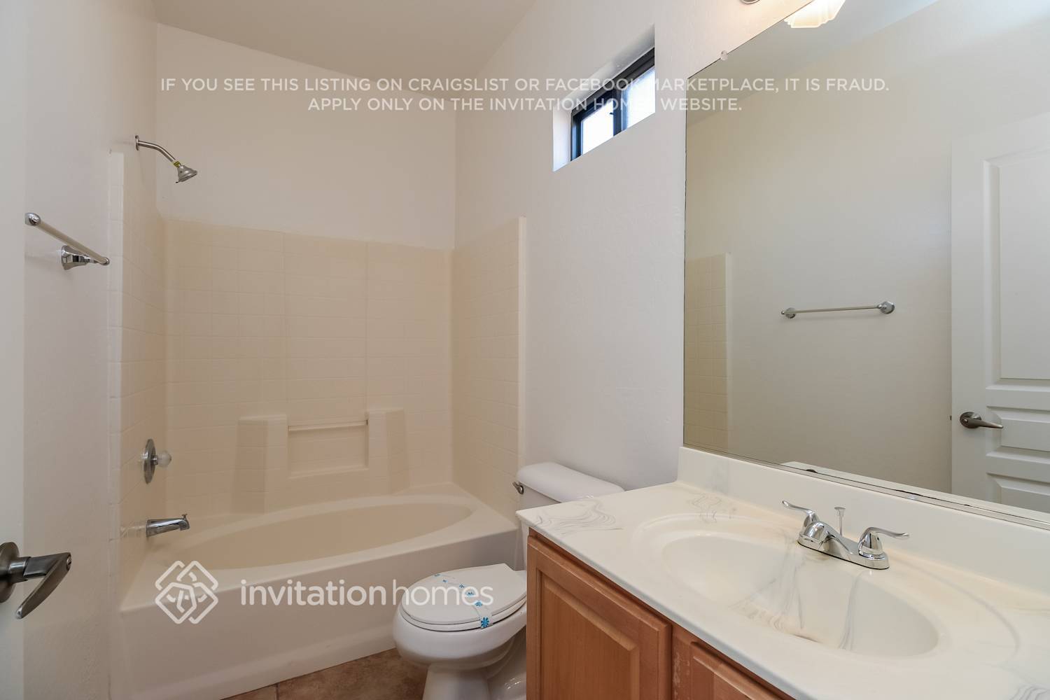 Building Photo - 922 W St Kateri Ave