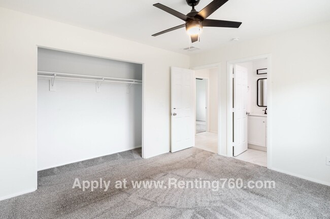 Building Photo - Updated 3 Bed 2 Bath Home Centrally Located!!