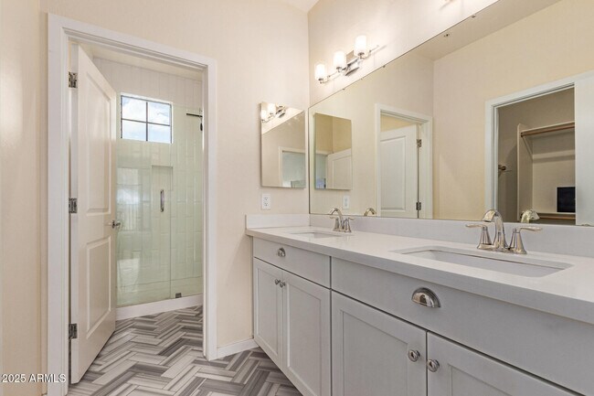 Building Photo - 2315 N 52nd St