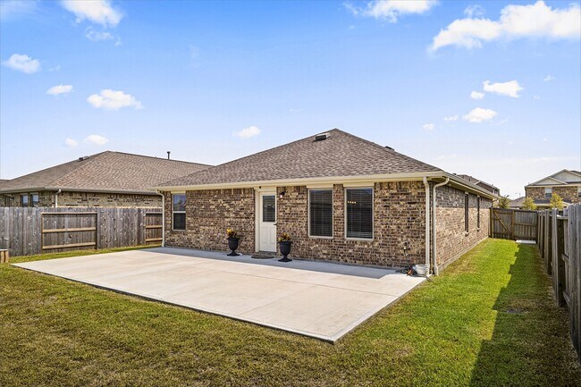 Building Photo - 2224 Still Bend Ln