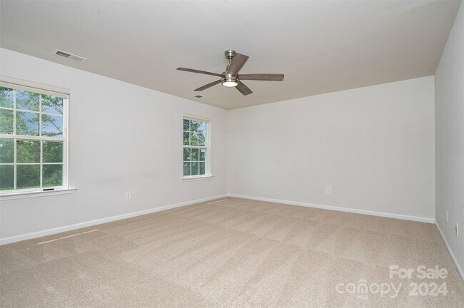 Building Photo - 15115 Moulin Ct Dr