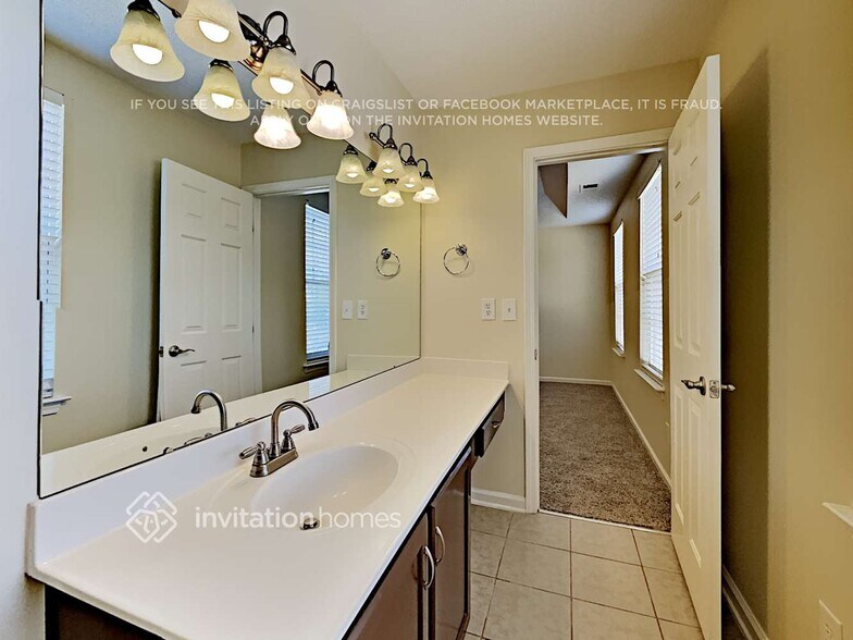 Building Photo - 10015 Baxter Caldwell Dr