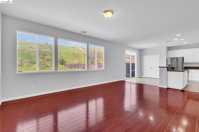 Building Photo - 3582 Mallard Way