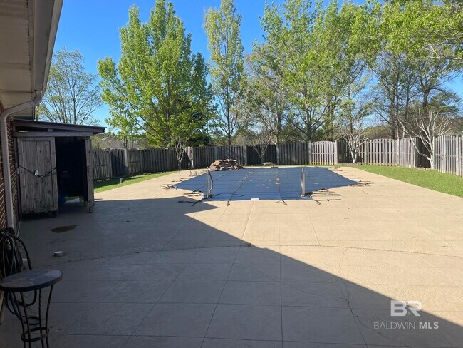 Building Photo - 35405 Pine Rd S