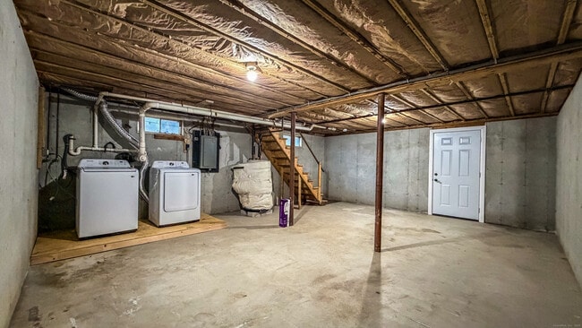 Building Photo - 1680 Center Groton Rd