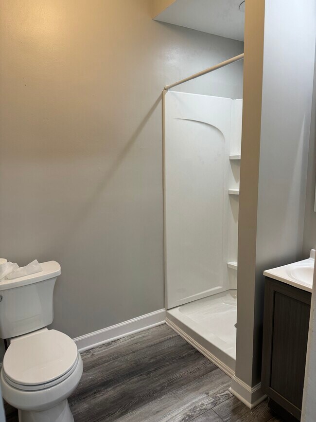 bathroom - 1314 Chase Ave