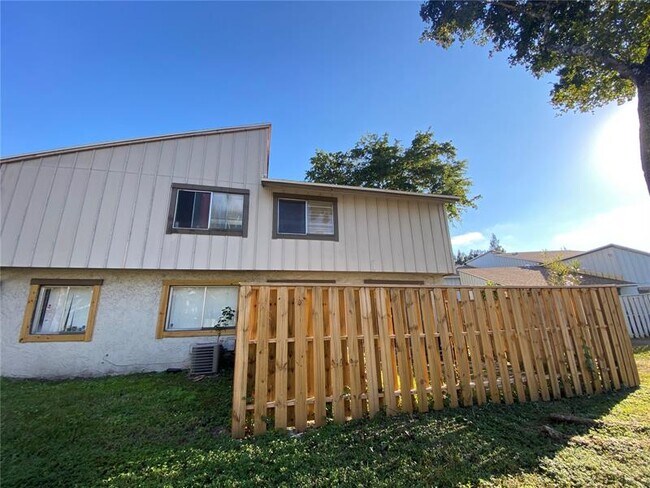 Building Photo - 5626 NW 21st St