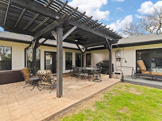 Building Photo - 3936 Cedar Bayou Dr