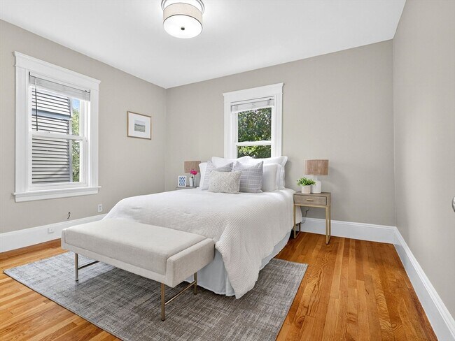 Building Photo - 187 Florence St