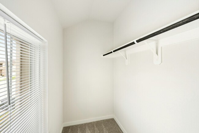 Building Photo - 7511 Coral Ter Dr