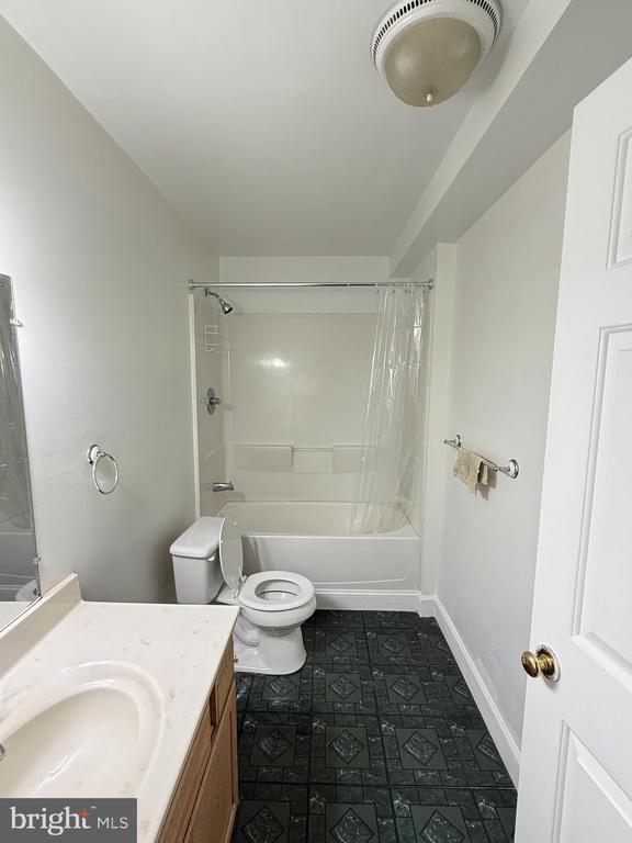 Building Photo - 17301 Pacific Rim Terrace