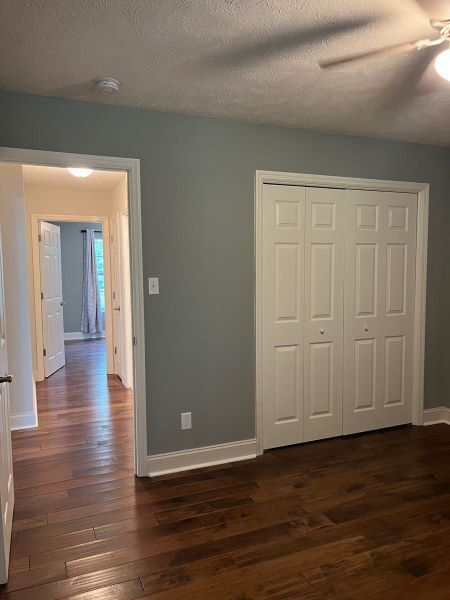 Building Photo - All updated Farragut ranch home in a great...