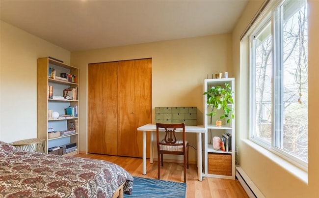 Building Photo - $500 off 1st month's rent! Short Term Lease Only, Charming 3 Bed, 1.5 Bath with Big Yard