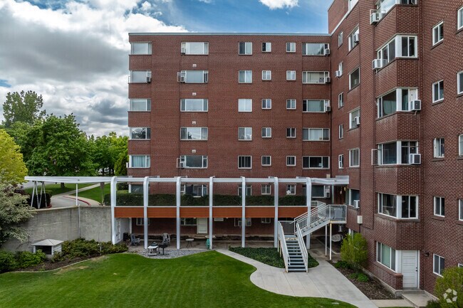 Building - University Heights