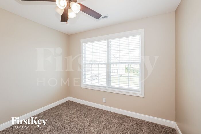Building Photo - 2328 Colston Dr