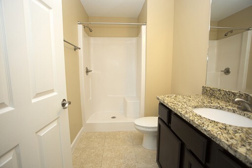 Building Photo - Beautiful New Luxury 2B/2B Apartment in FW...