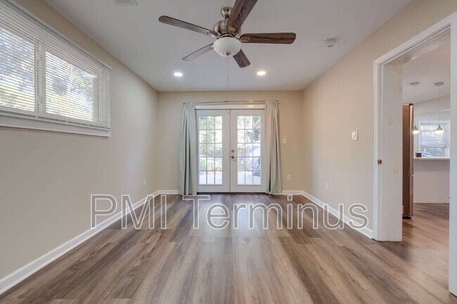 Building Photo - 3442 Longleaf Dr