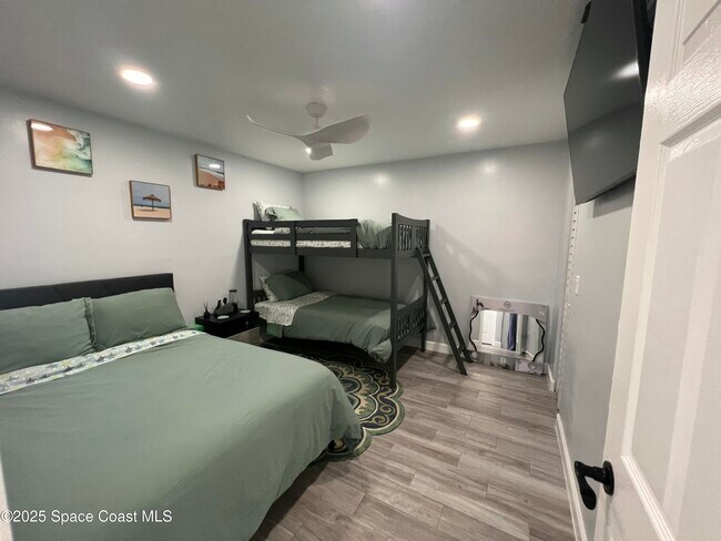 Building Photo - 3230 Sand Dunes Ct