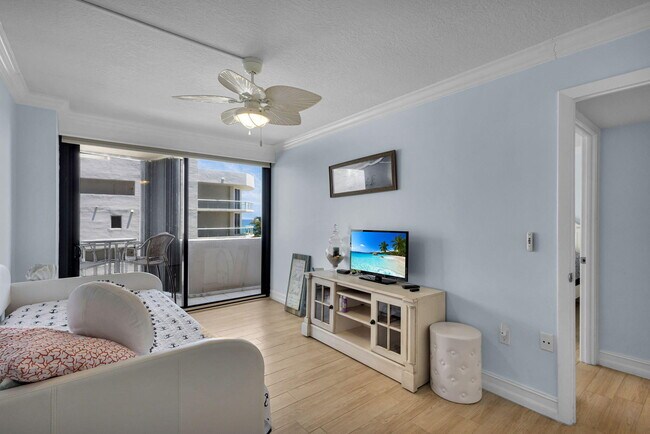 Building Photo - 4200 N Ocean Dr