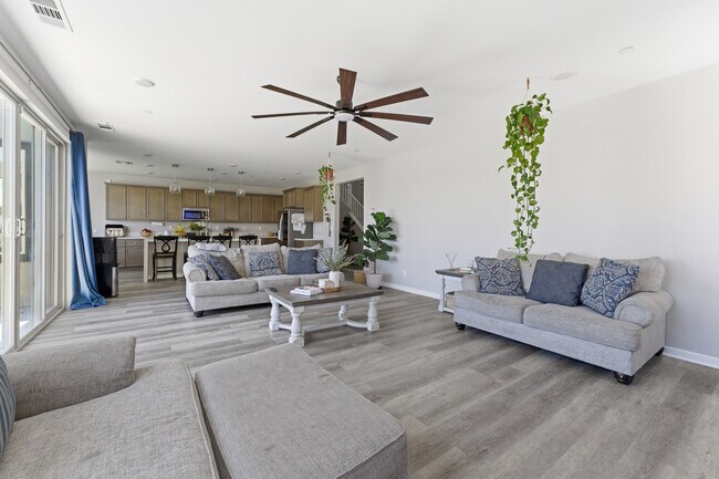 Building Photo - 31110 Bay Horse Way