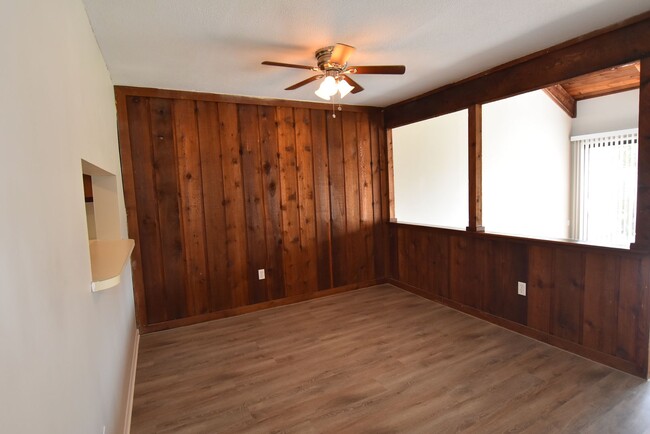 Building Photo - 5407 Pine Creek Dr
