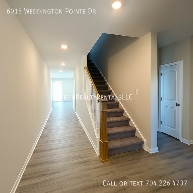 Building Photo - 6015 Weddington Pointe Dr