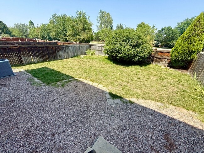 Building Photo - 1912 Dove Creek Cir