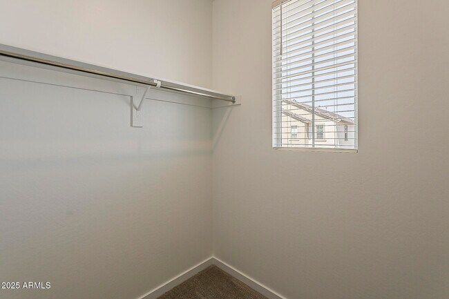 Building Photo - 2434 W Rowel Rd