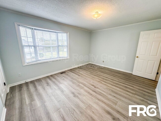Building Photo - 3908 Sterling Pointe Dr