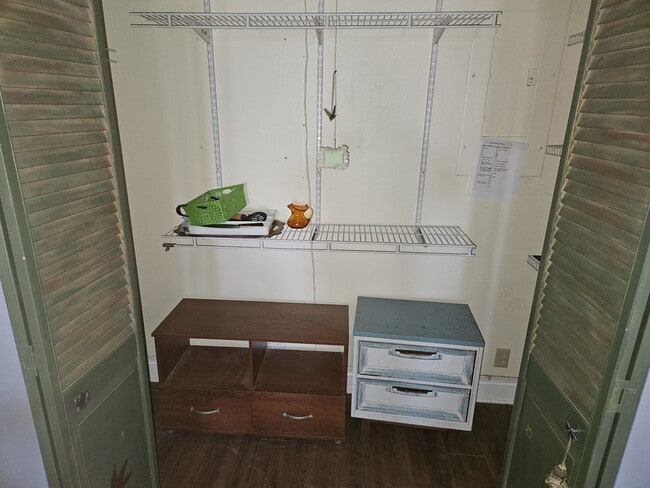 Building Photo - 1207 E County Rd 128