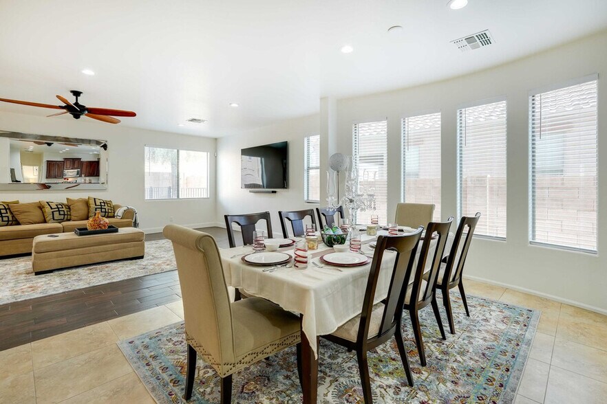 Building Photo - 17547 W Eugene Terrace