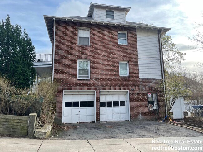 Building Photo - 50 Radnor Rd