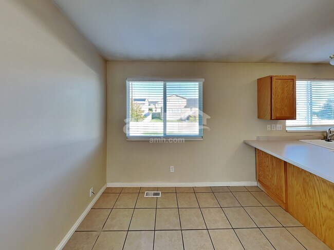 Building Photo - 2882 W 2075 S