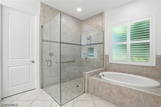 Building Photo - 4649 Abaca Cir
