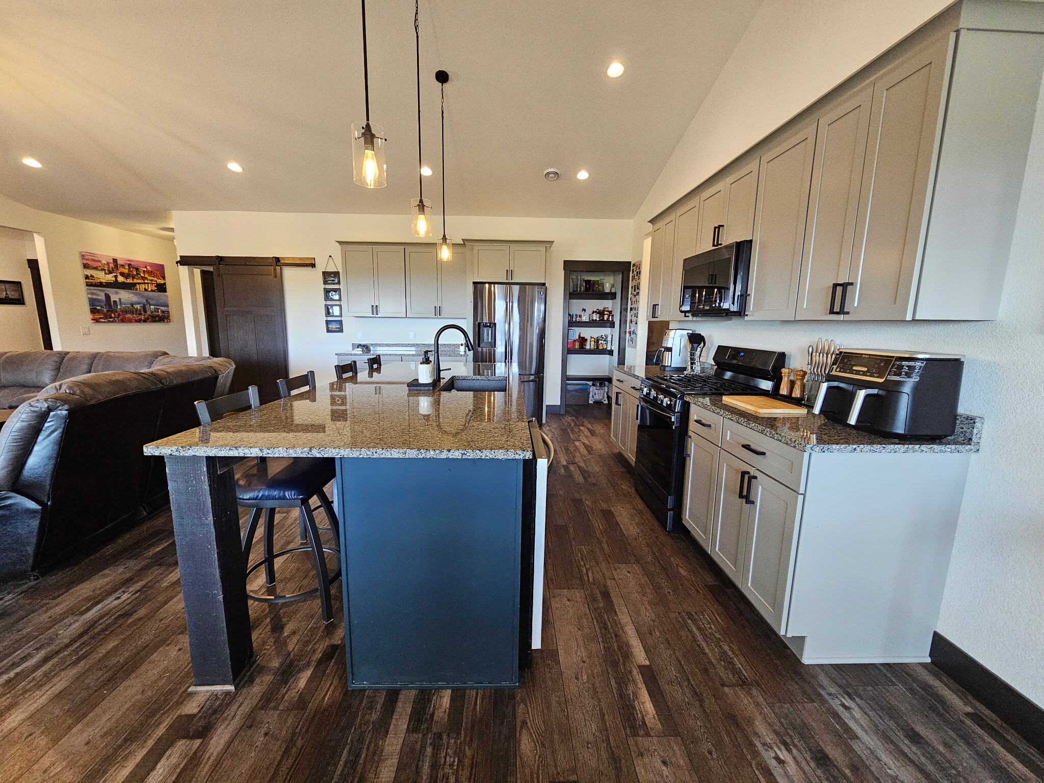Building Photo - 7994 Brooks Loop