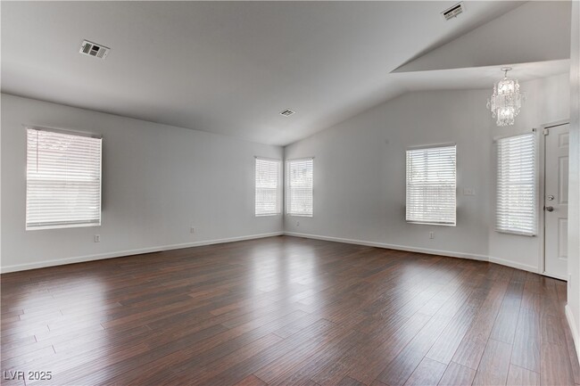 Building Photo - 5694 Snow Drop St