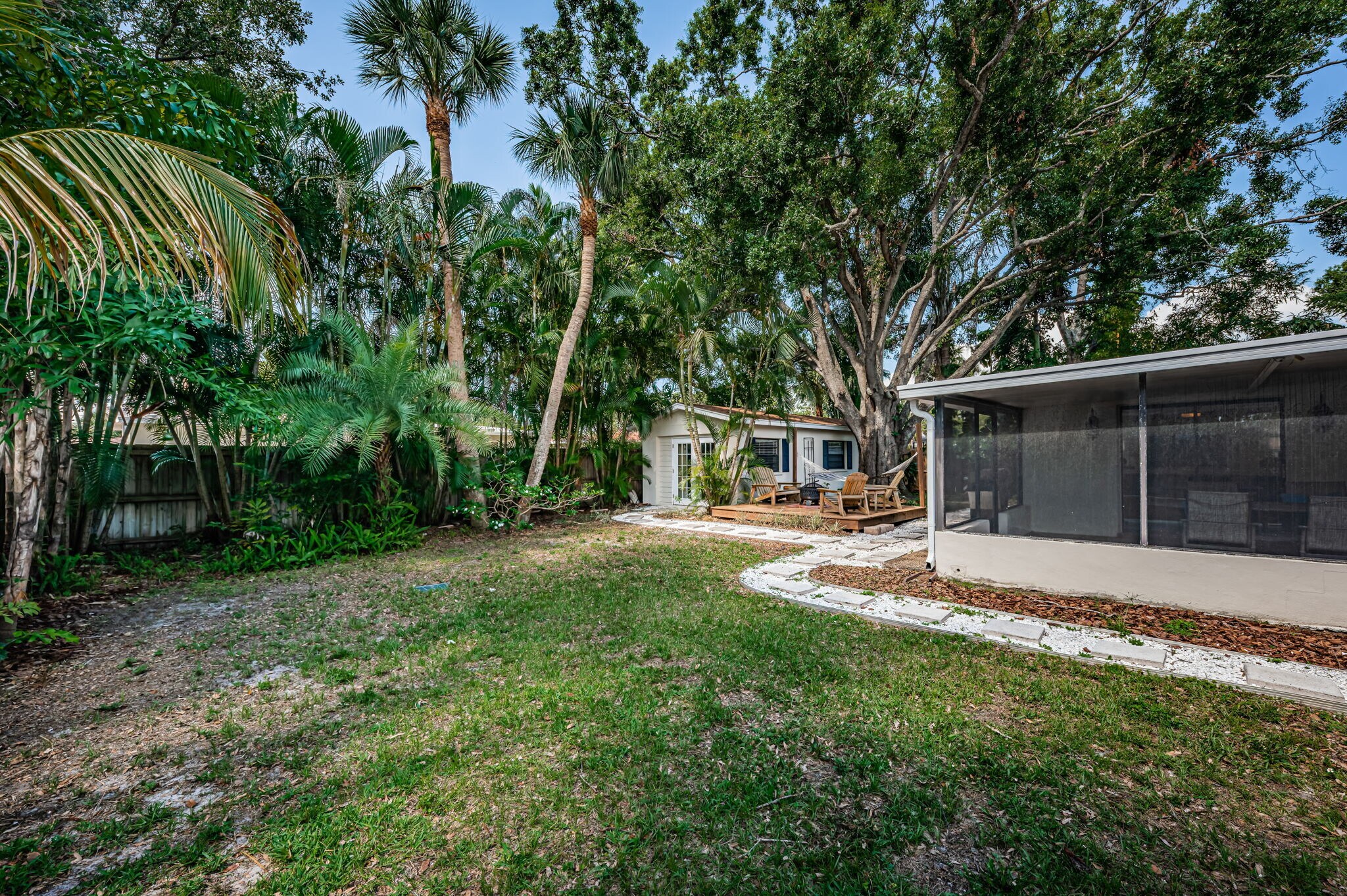 Building Photo - 4106 W Fielder St