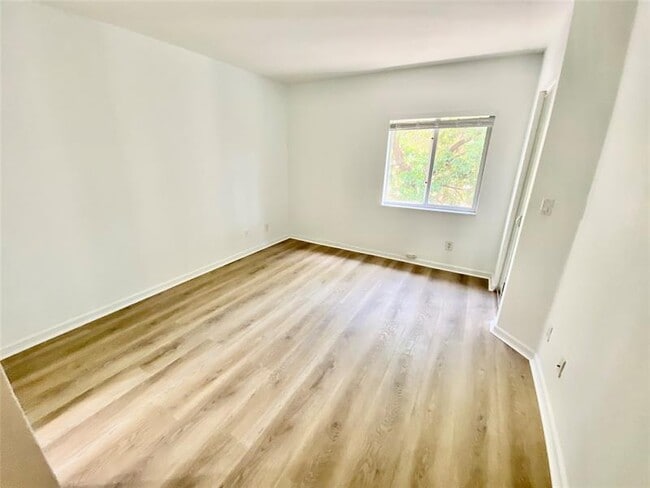 Building Photo - 8720 Cypress Walk Ct