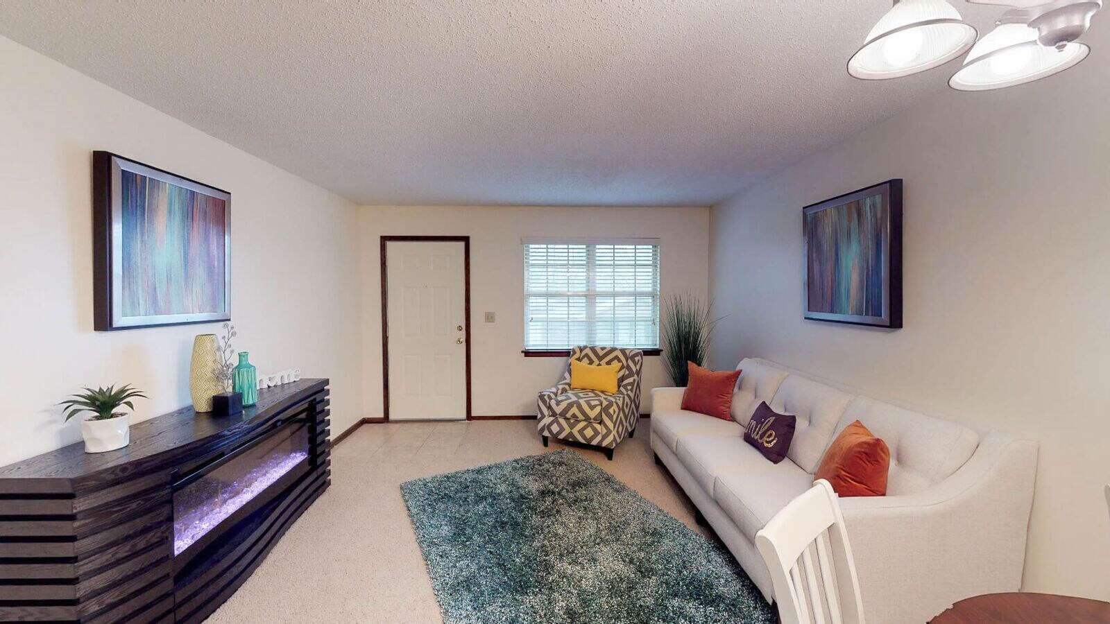 Building Photo - 811 Dondee Dr