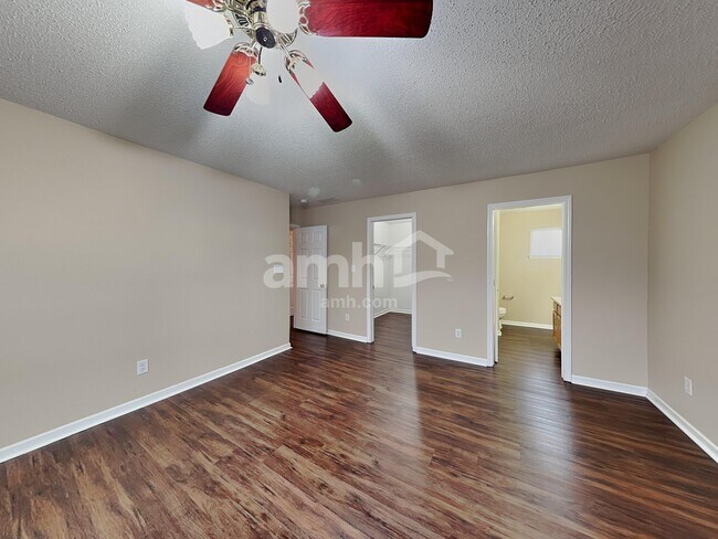 Building Photo - 12187 Running Springs Rd