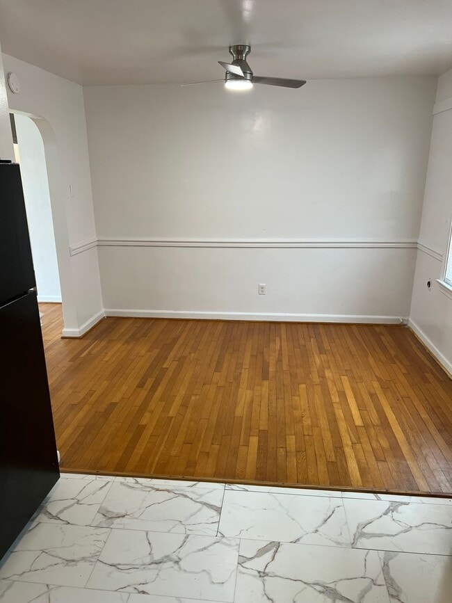 Building Photo - 11 Markham Dr