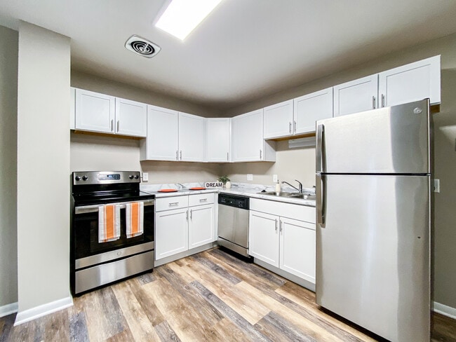 Building Photo - 1107 Catalpa Cir