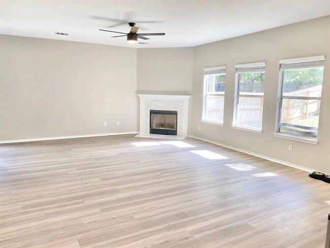 Building Photo - 9306 Brents Elm Dr