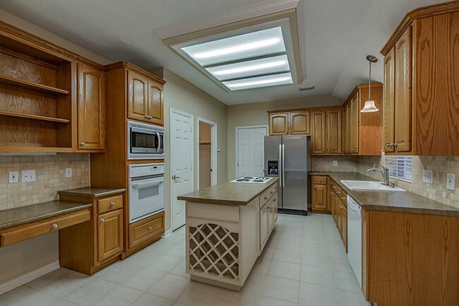Building Photo - 50 Vista Cove Dr