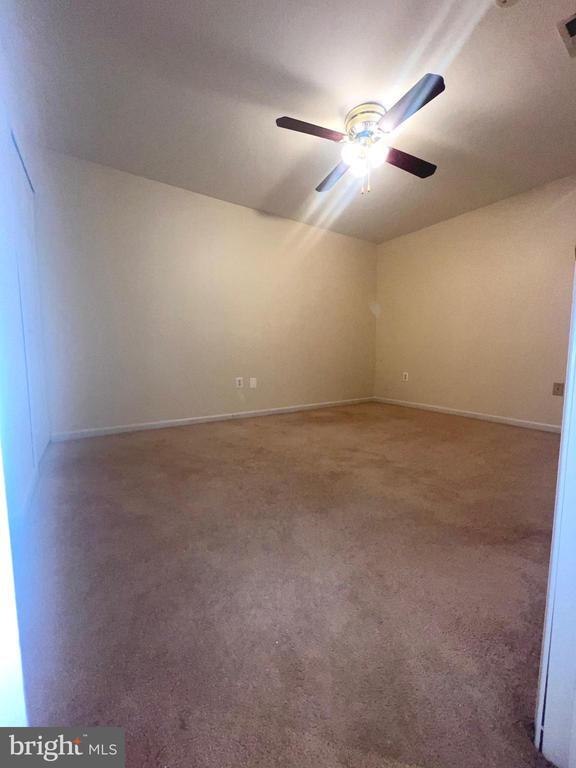Building Photo - 9241 Greenshire Dr